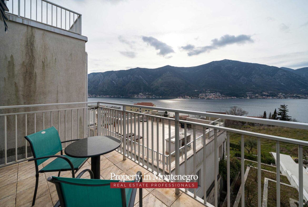 One bedroom apartment for sale in Kotor Bay