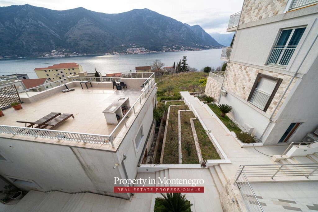 One bedroom apartment for sale in Kotor Bay