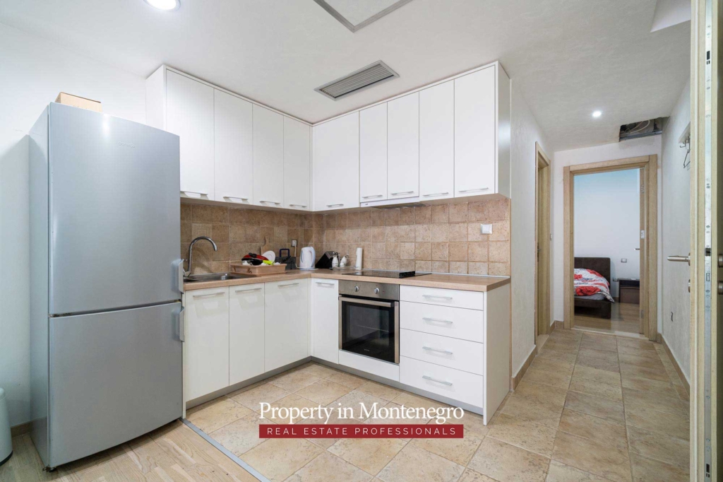 One bedroom apartment for sale in Kotor Bay