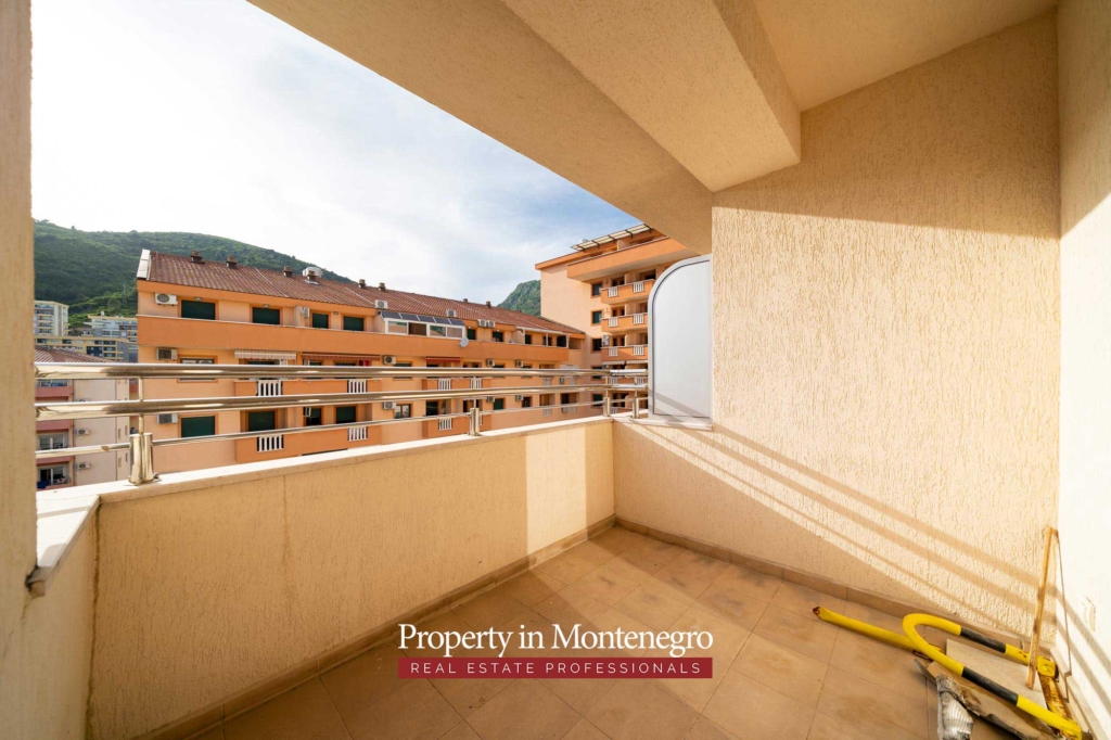 Apartment for sale in Budva