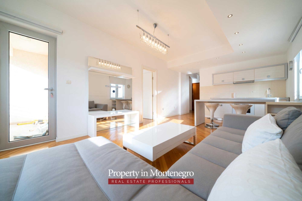 Apartment for sale in Budva