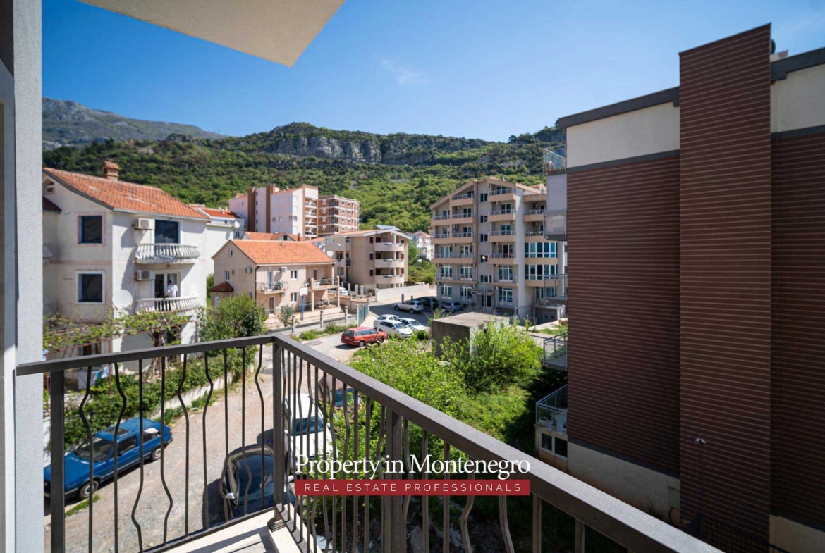 Apartment for sale in Budva