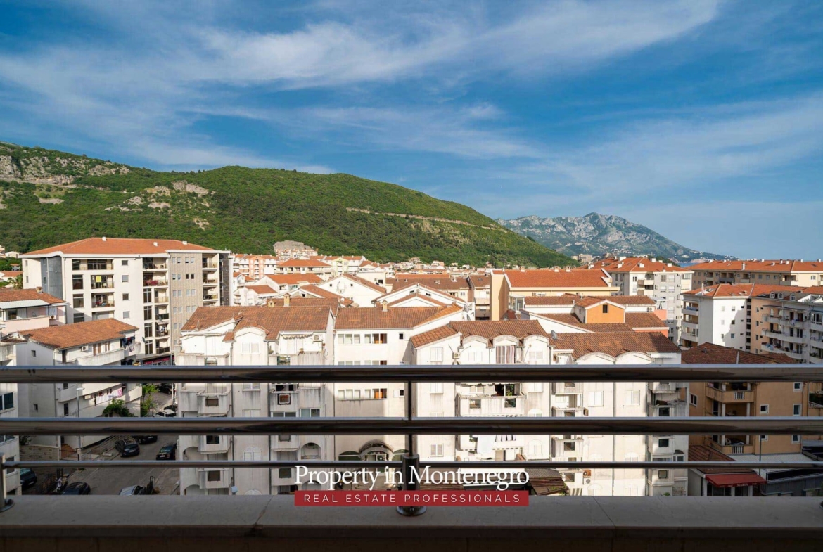 Apartment for sale in Budva