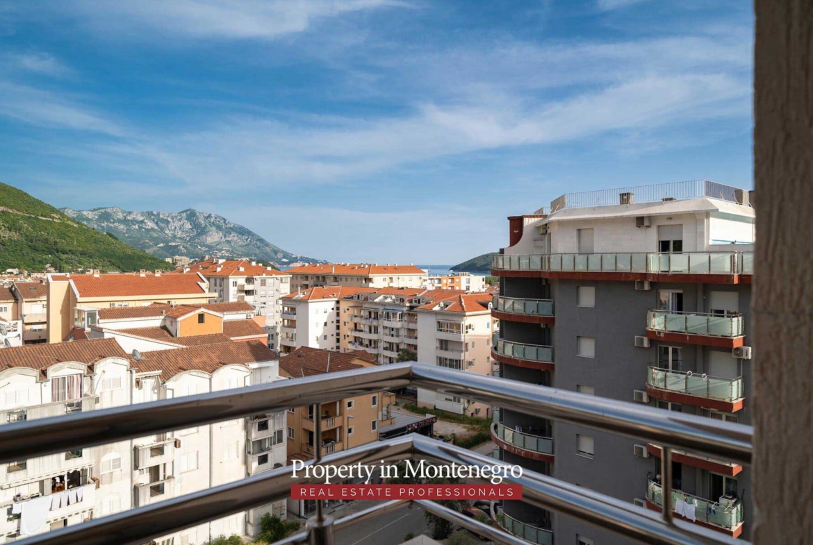 Apartment for sale in Budva