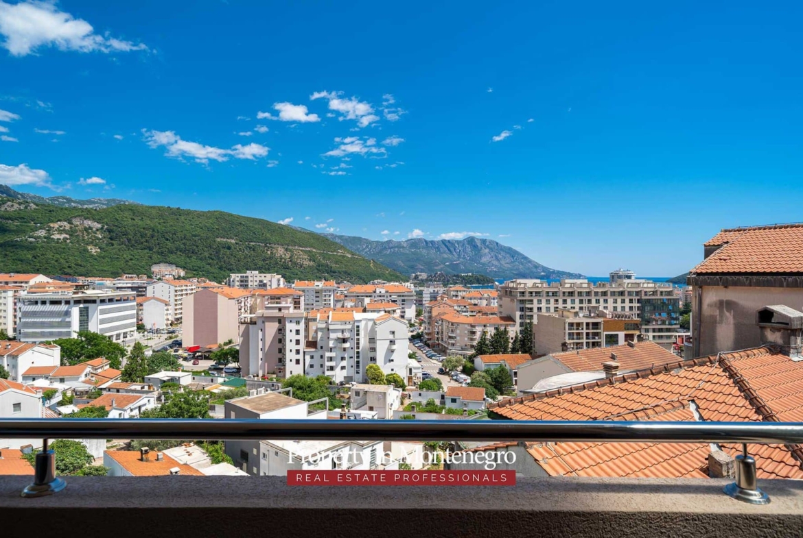 Apartment for sale in Budva