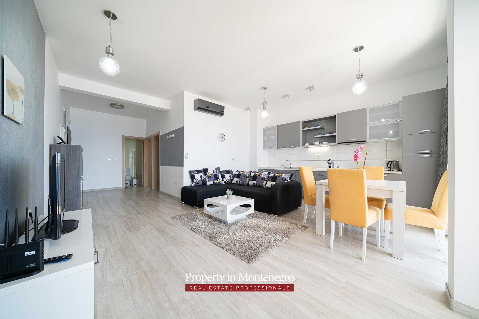 Apartment with swimming pool for sale in Bar