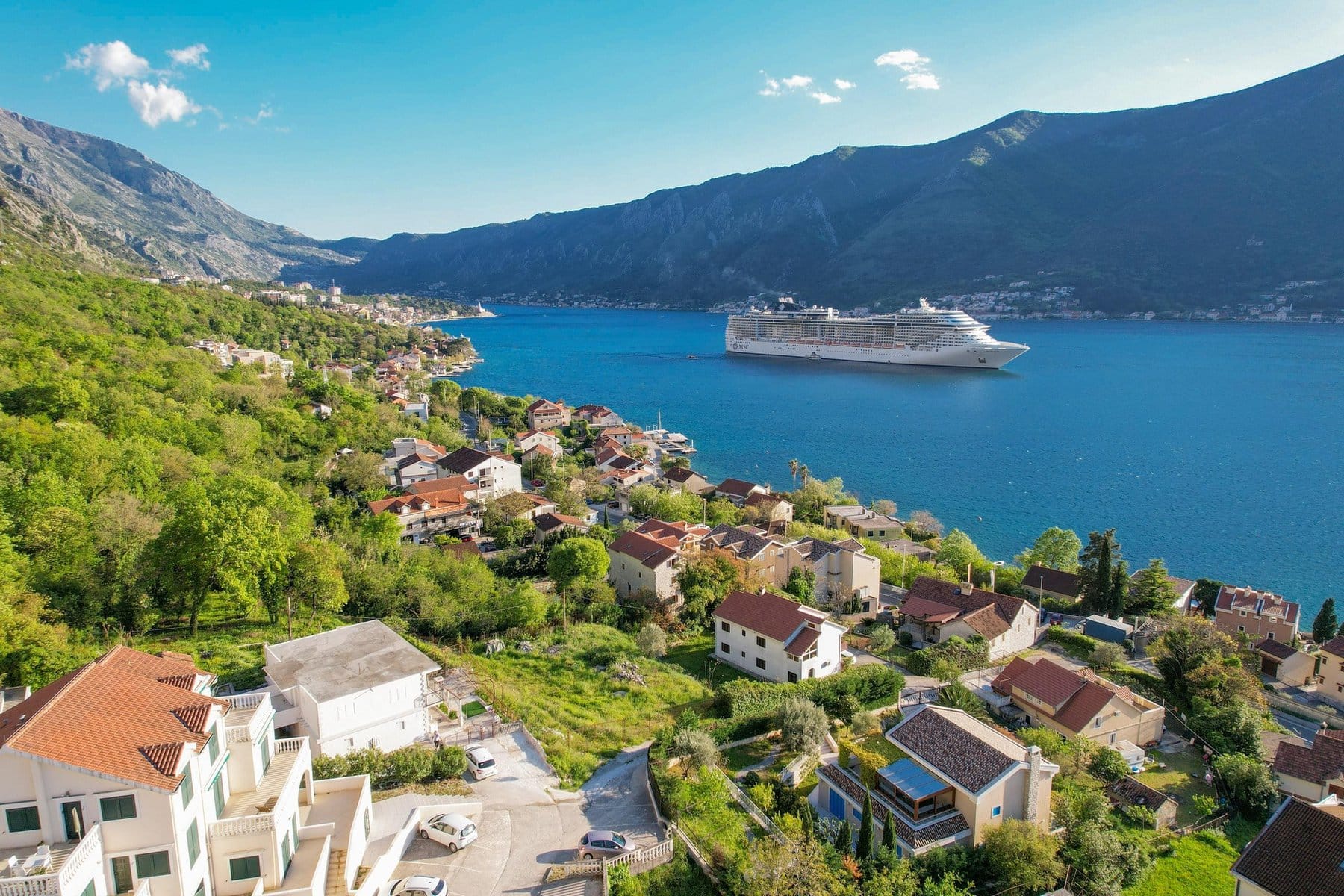 1 Kotor Dobrota urbanized land for the construction of a residential building