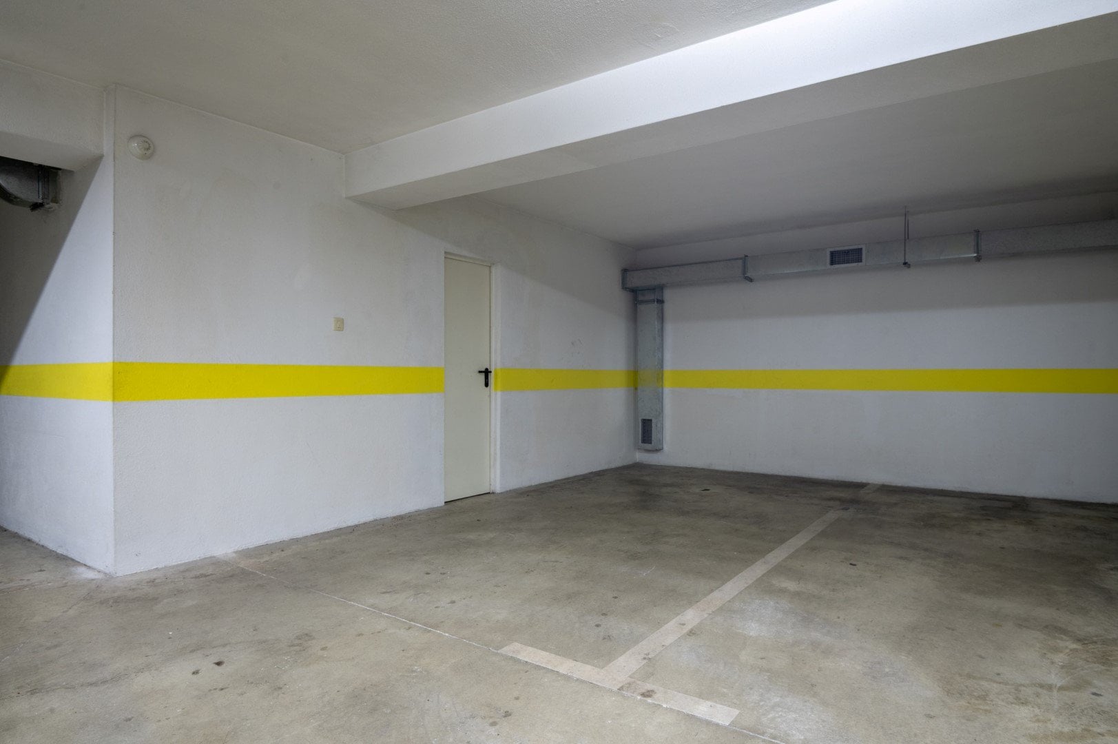 15 luxury penthouse with panoramic rooftop terrace