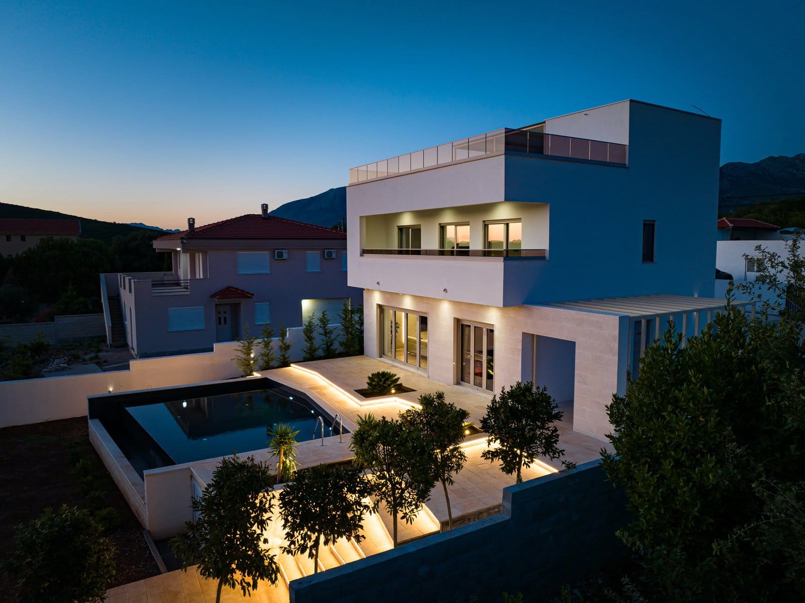 1 Budva Krimovica – luxury 4 bedroom villa with a swimming pool and sea view min 1