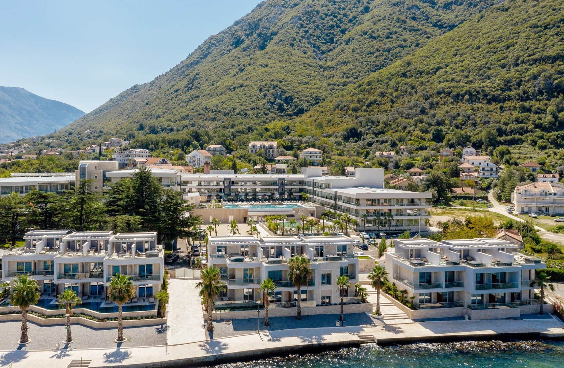 2 Kotor Stoliv luxurious one bedroom apartment within the Hyatt Regency 5 hotel resort min