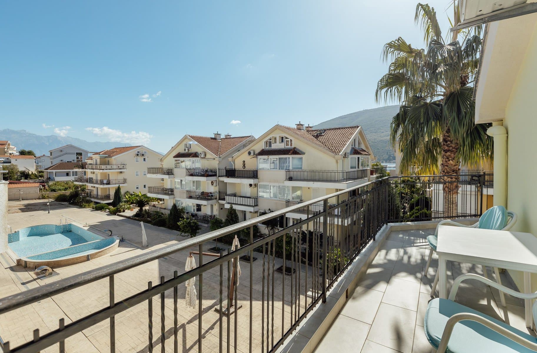 1 Herceg Novi Djenovici a modern three bedroom apartment in the immediate vicinity of the Portonovi complex min