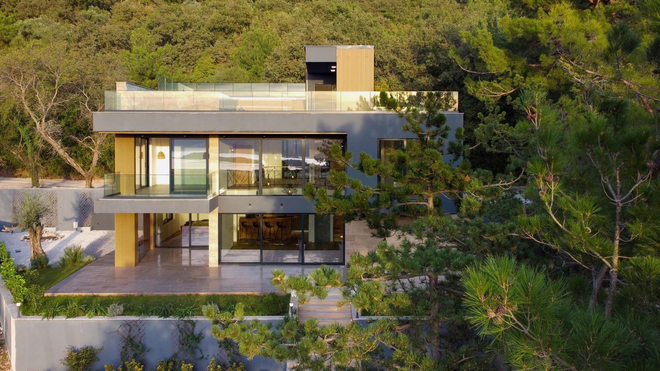 2 Kotor Kavac – a contemporary family villa with a swimming pool and a panoramic view of the Tivat Bay min