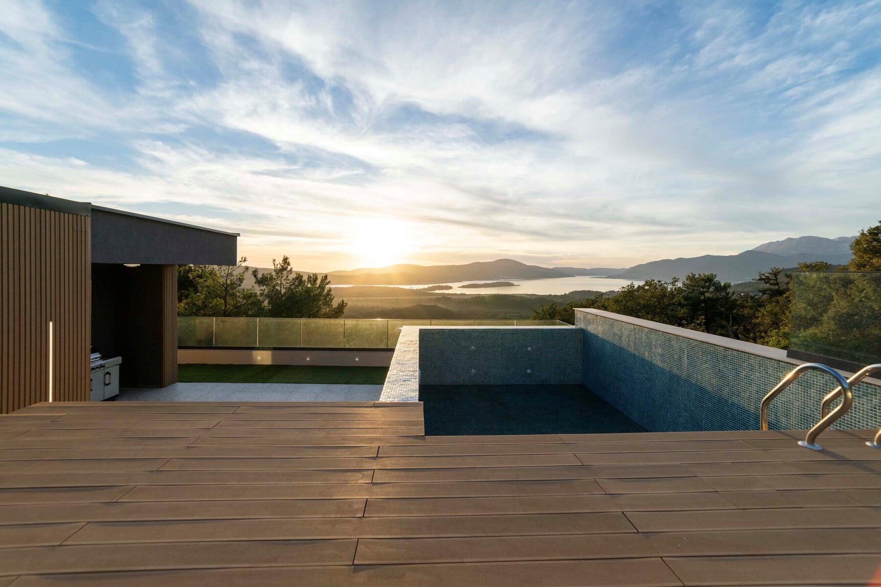 24 Kotor Kavac – a contemporary family villa with a swimming pool and a panoramic view of the Tivat Bay min