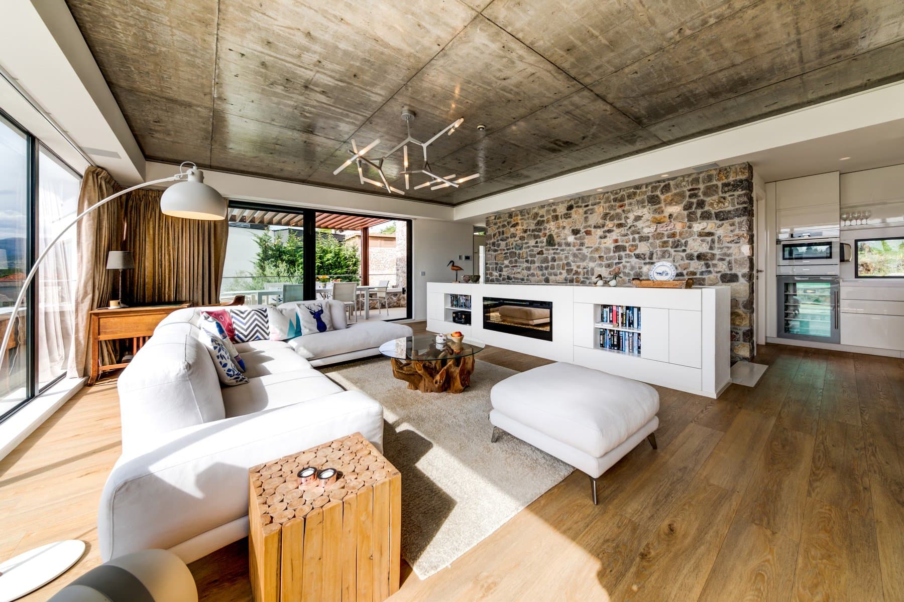 5 Podgorica Masline – two contemporary villas in an exclusive gated complex with an outdoor pool