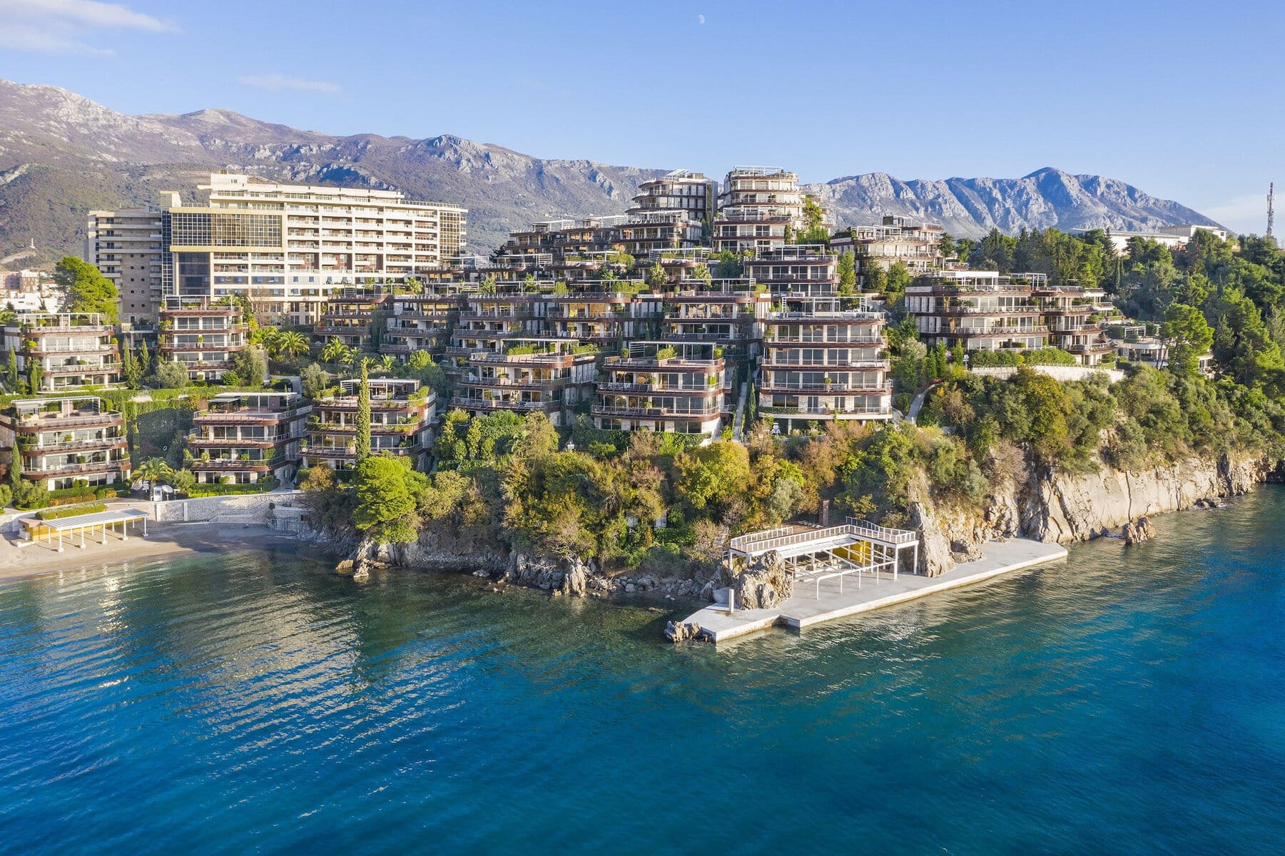 0 Budva Dukley Gardens – fully furnished three bedroom apartment with sea view min