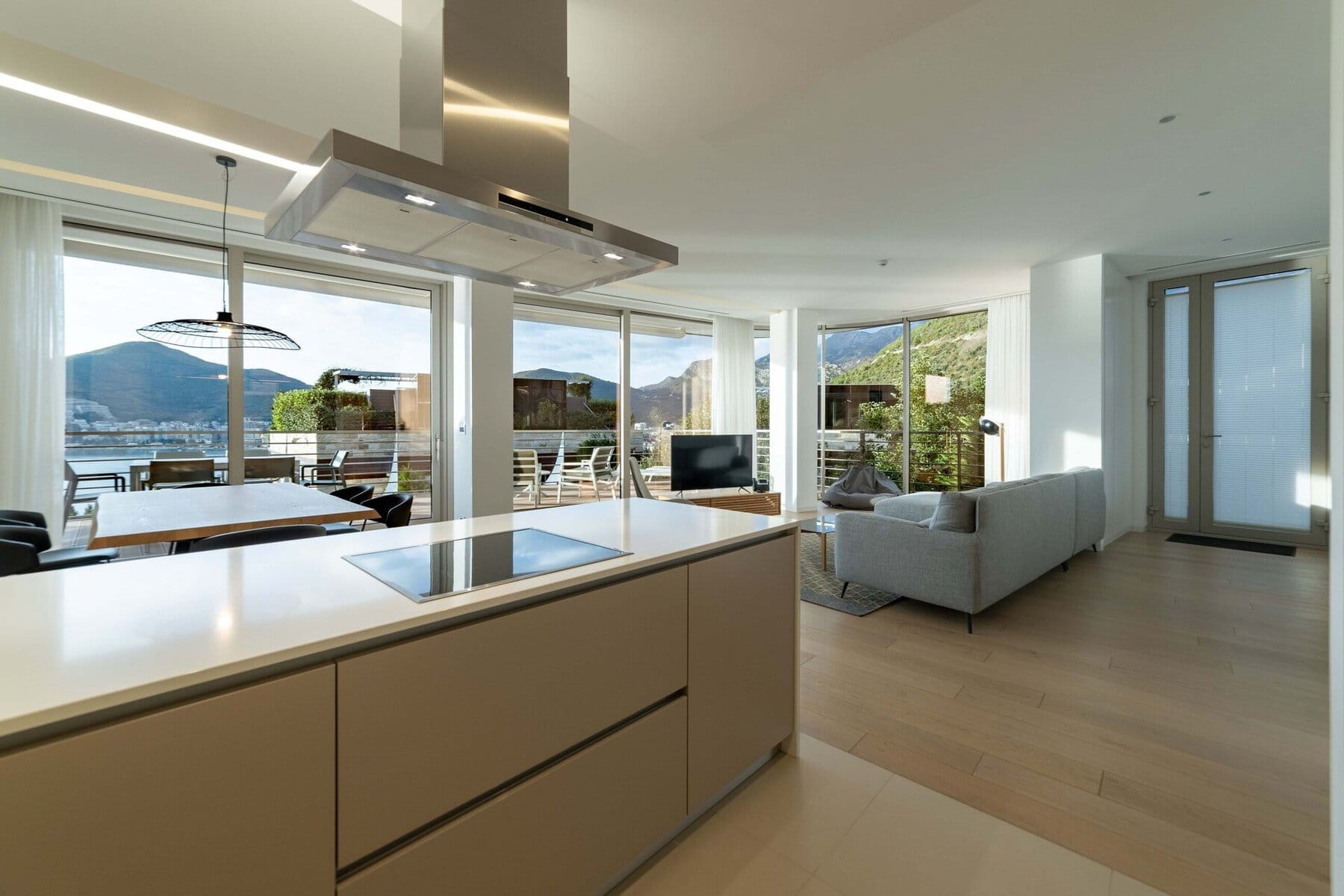 7 Budva Dukley Gardens – fully furnished three bedroom apartment with sea view min