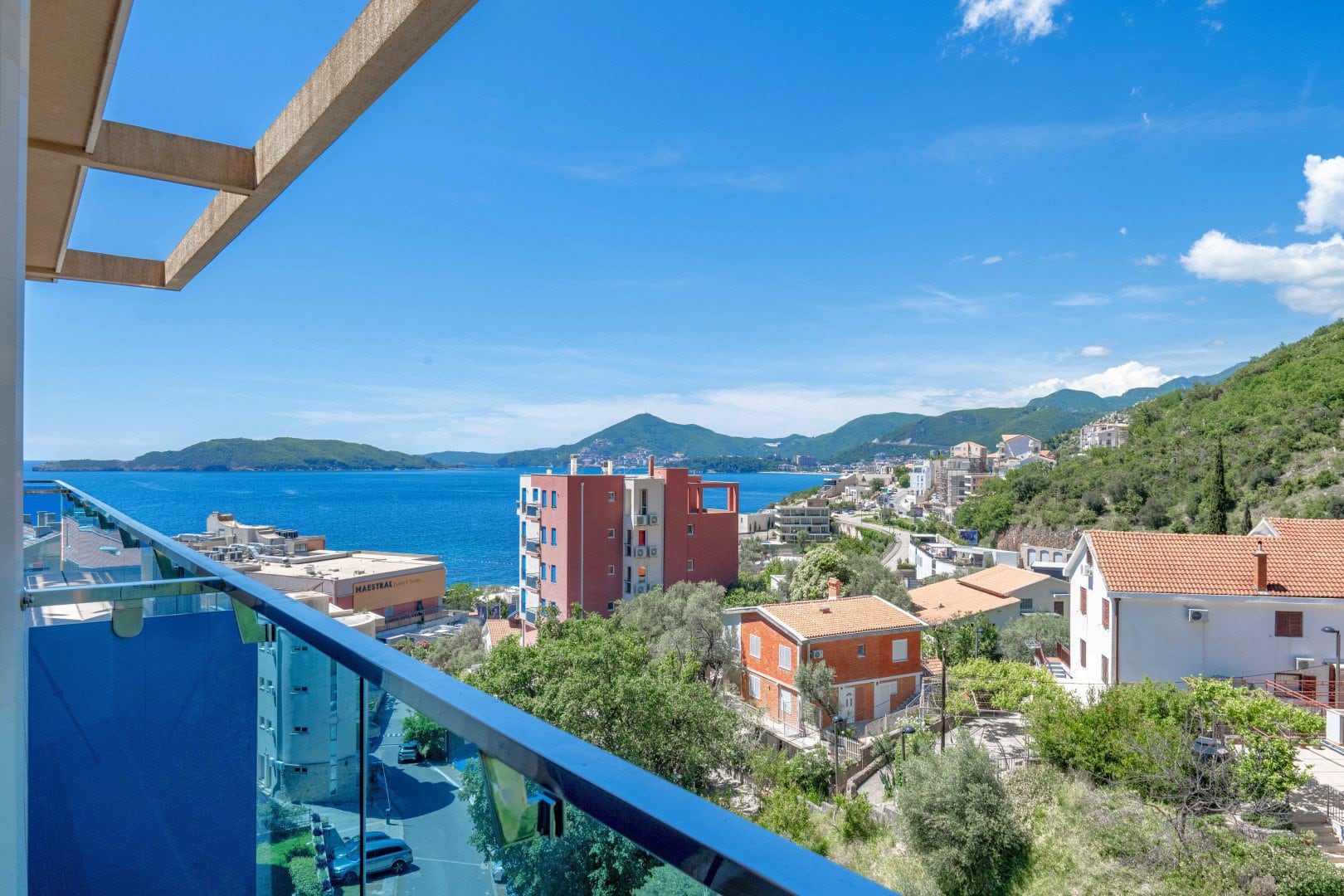 0 luxury 3 bdr penthouse apartment in Przno 1