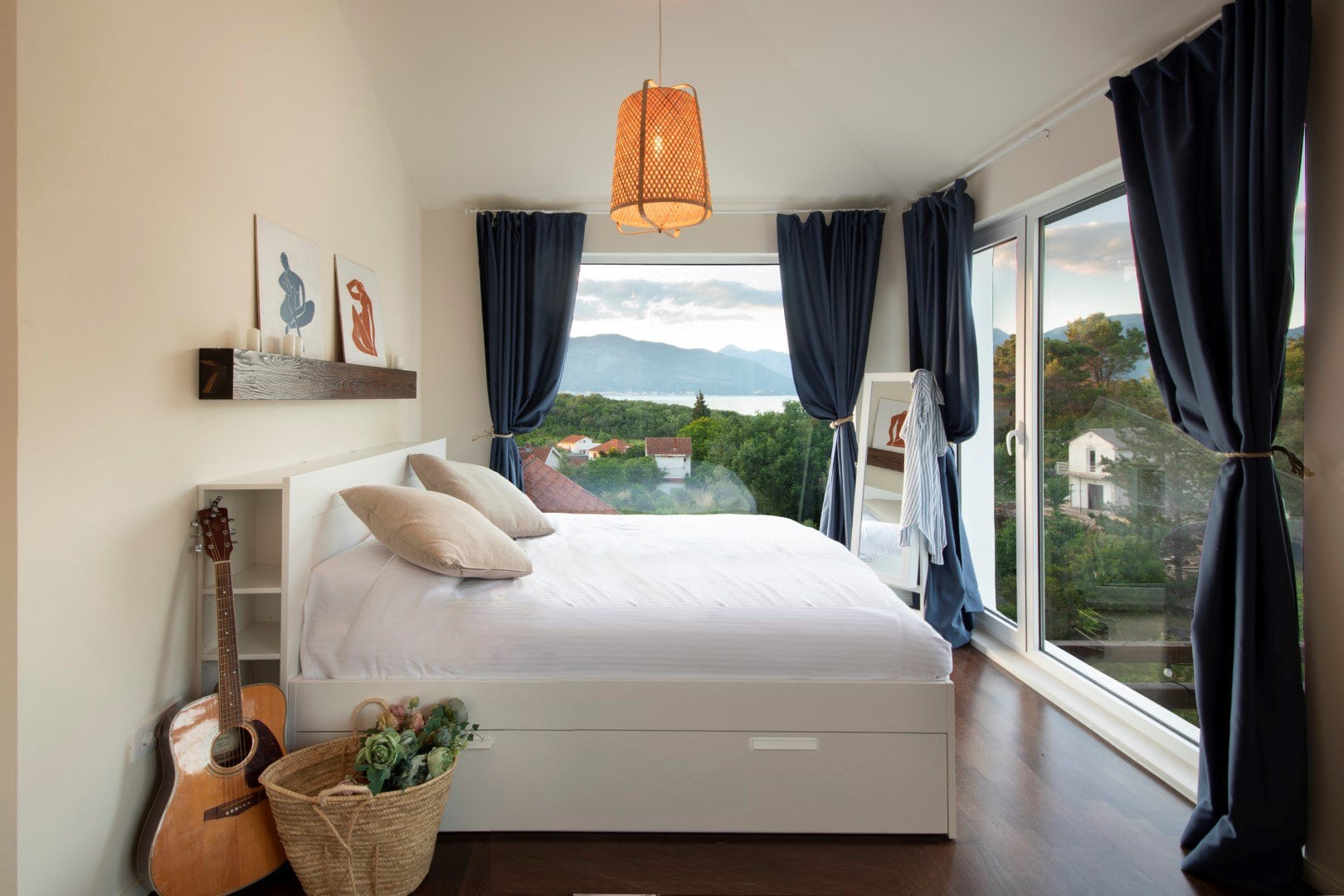 6 new villa near the sea Lustica Bjelila