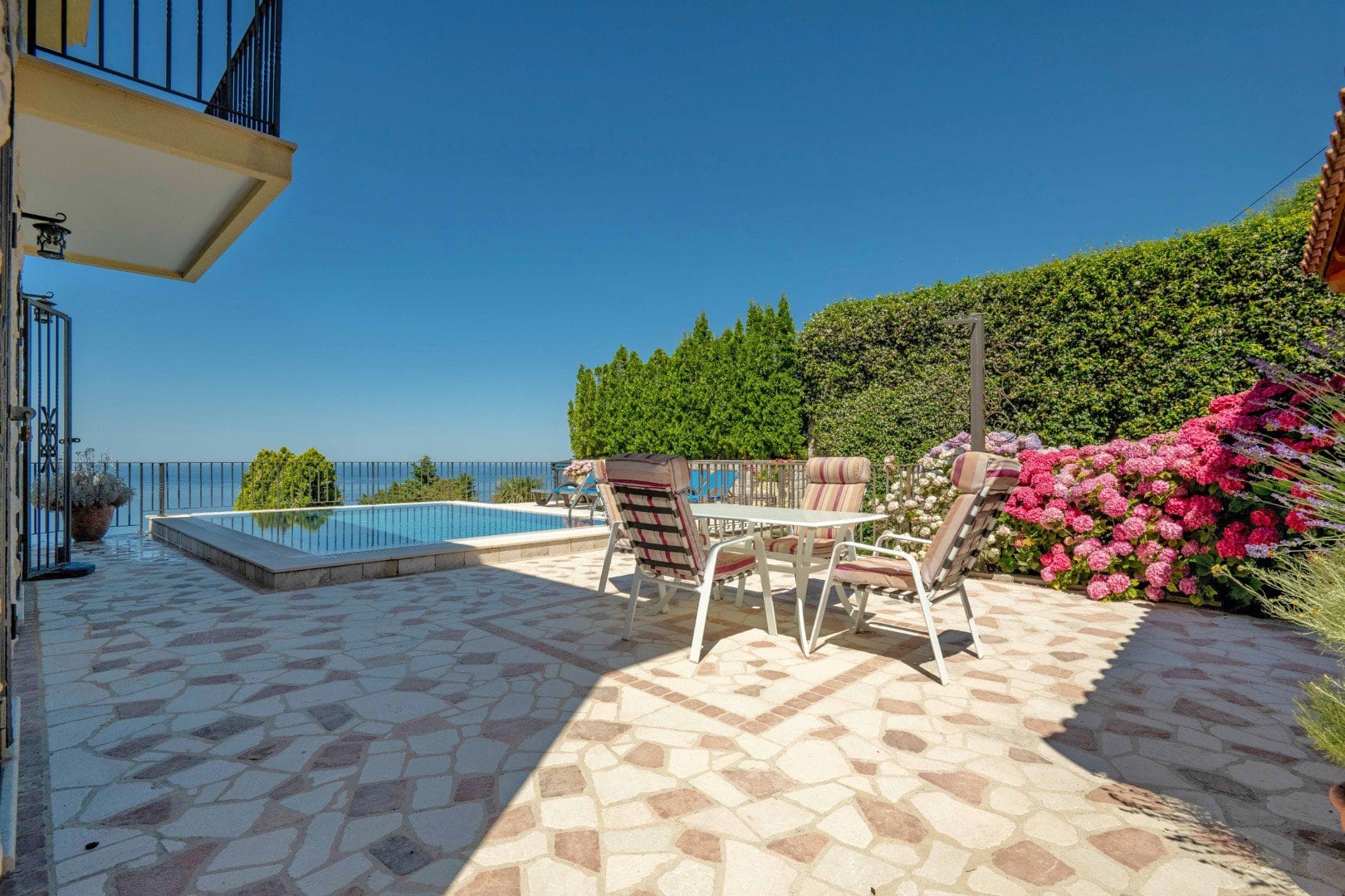 30 renovated stone villa with a pool and garage