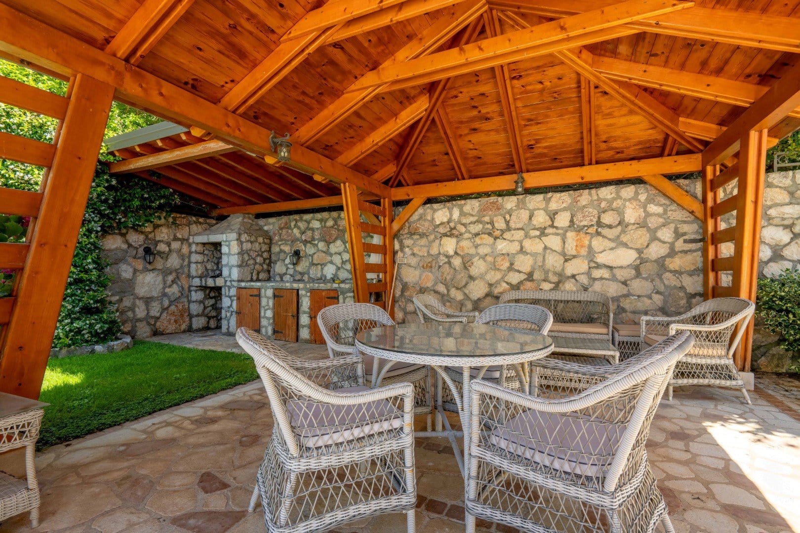 32 renovated stone villa with a pool and garage