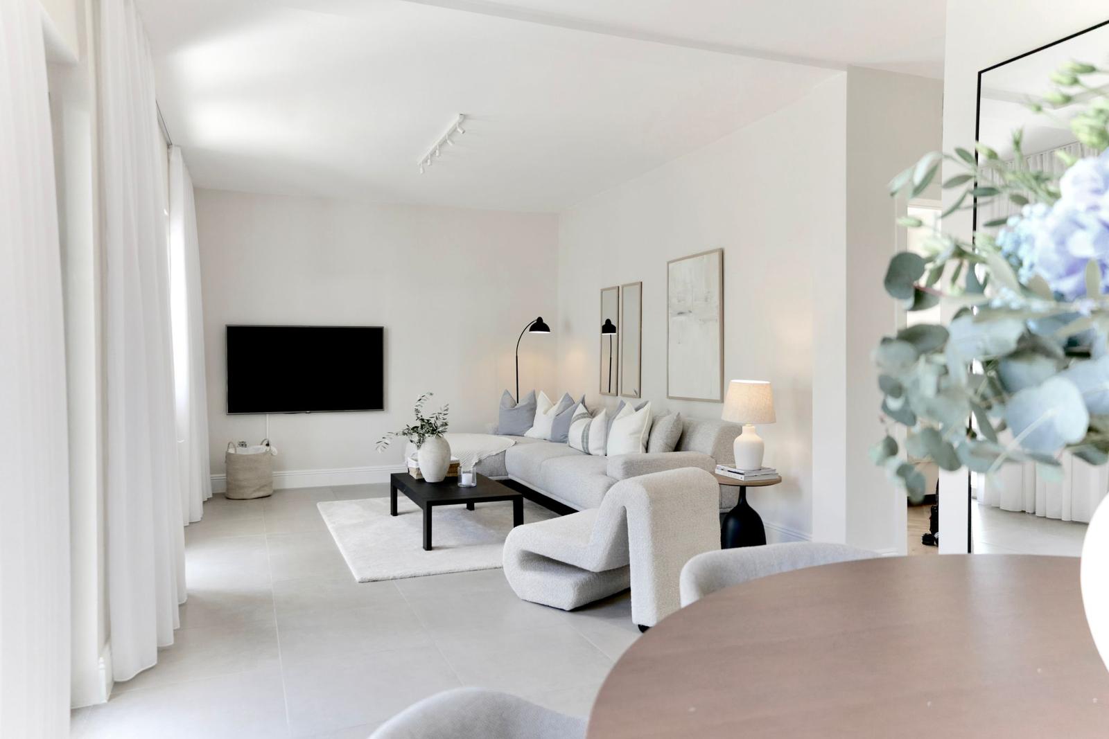 9 3bdr villa with a pool and open sea view