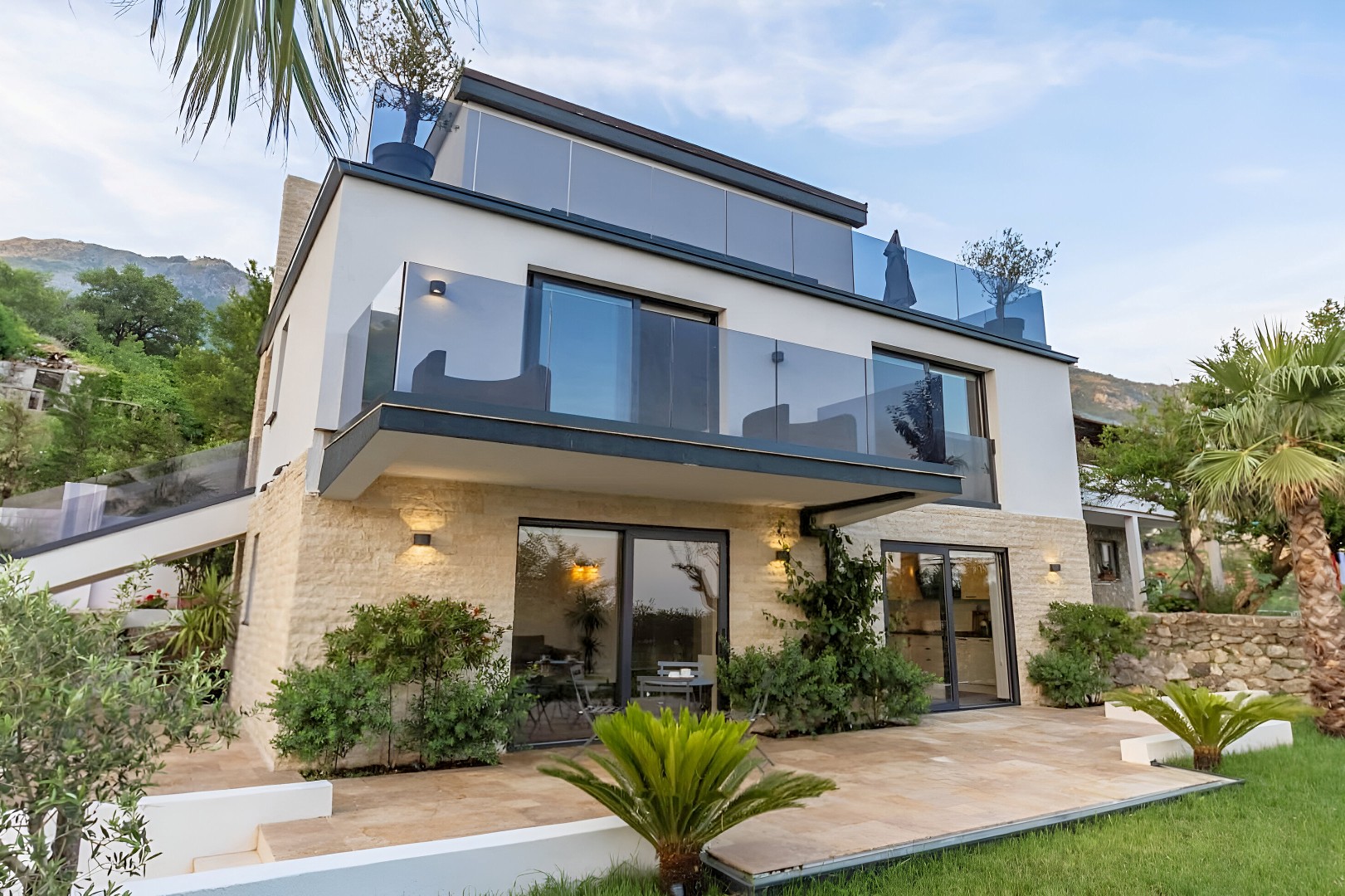 1 8 bdr villa with a pool, Markovici, Budva