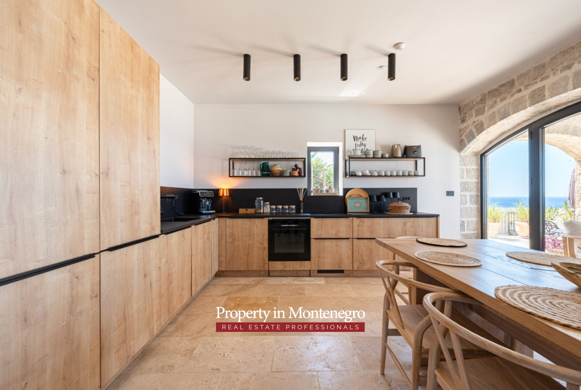 13 luxury renovated stone villa Drobni Pijesak