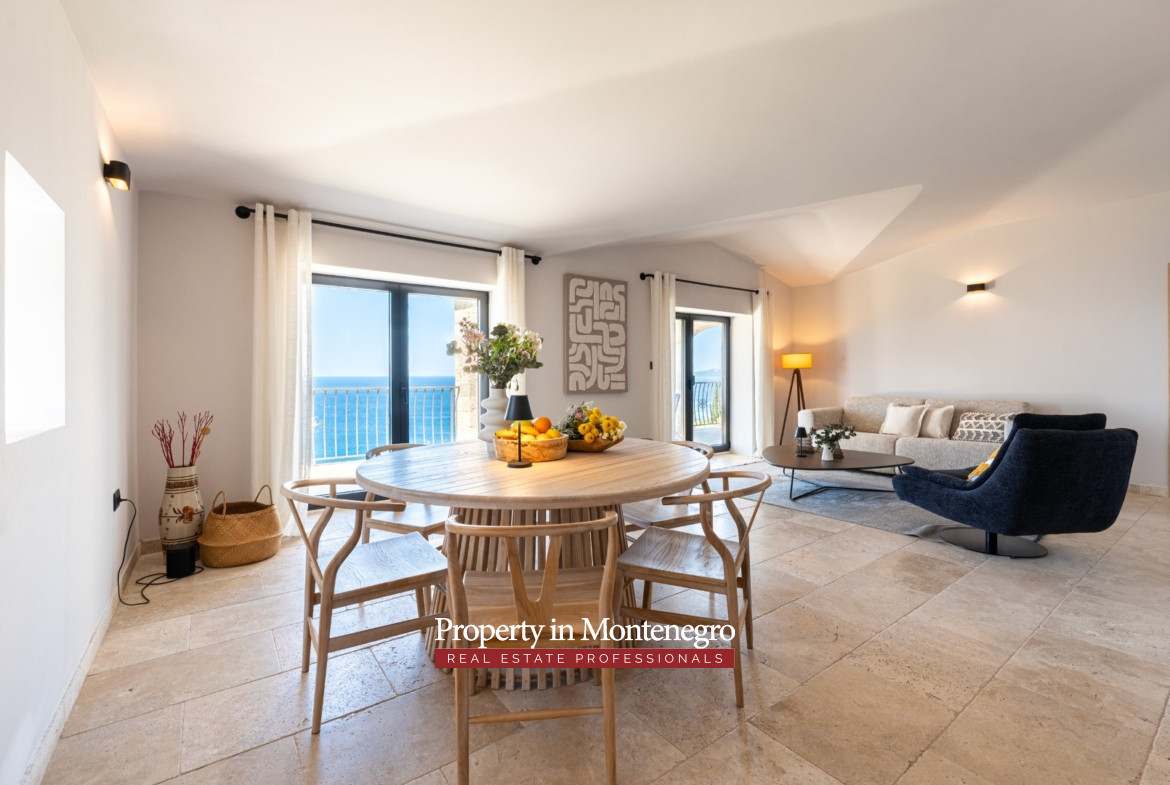 14 luxury renovated stone villa Drobni Pijesak