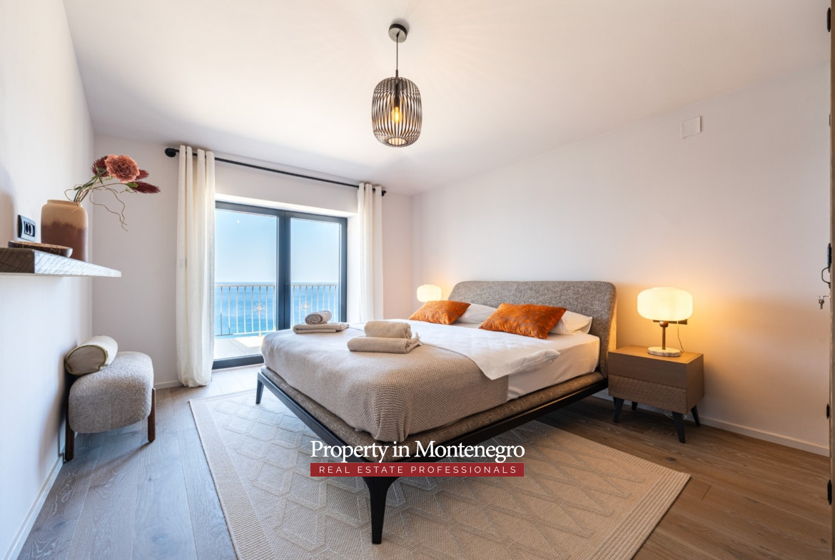 20 luxury renovated stone villa Drobni Pijesak