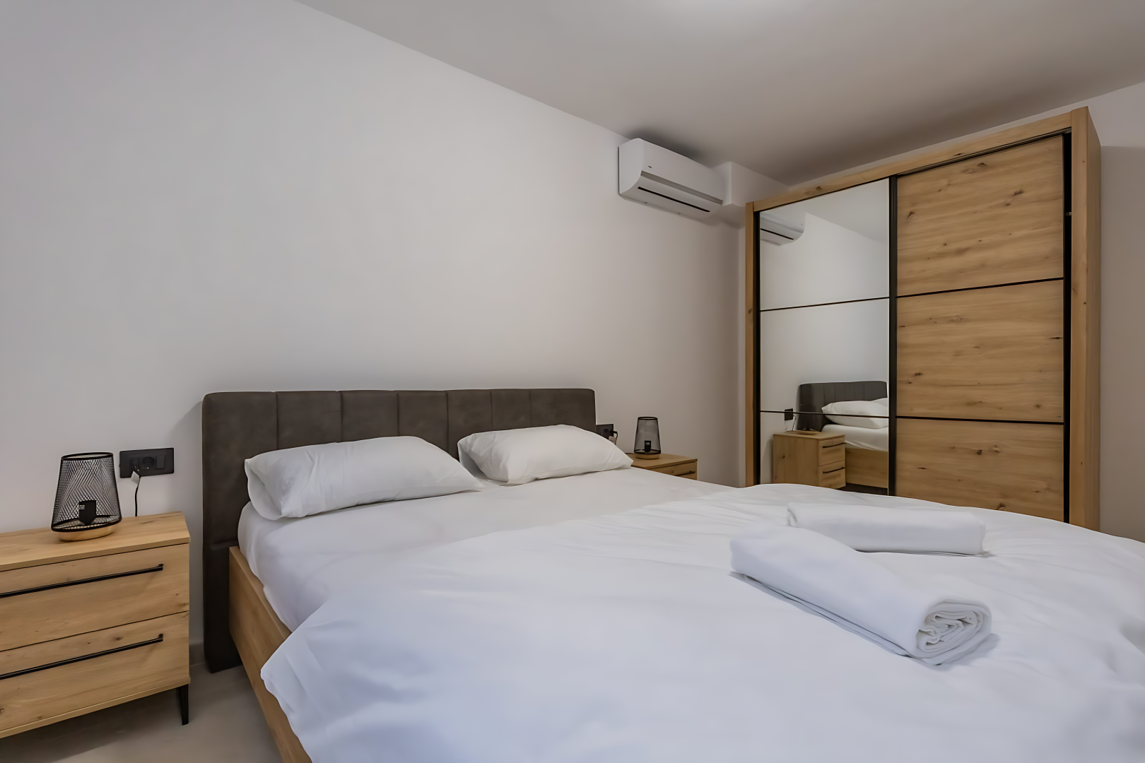 23 8 bdr villa with a pool, Markovici, Budva