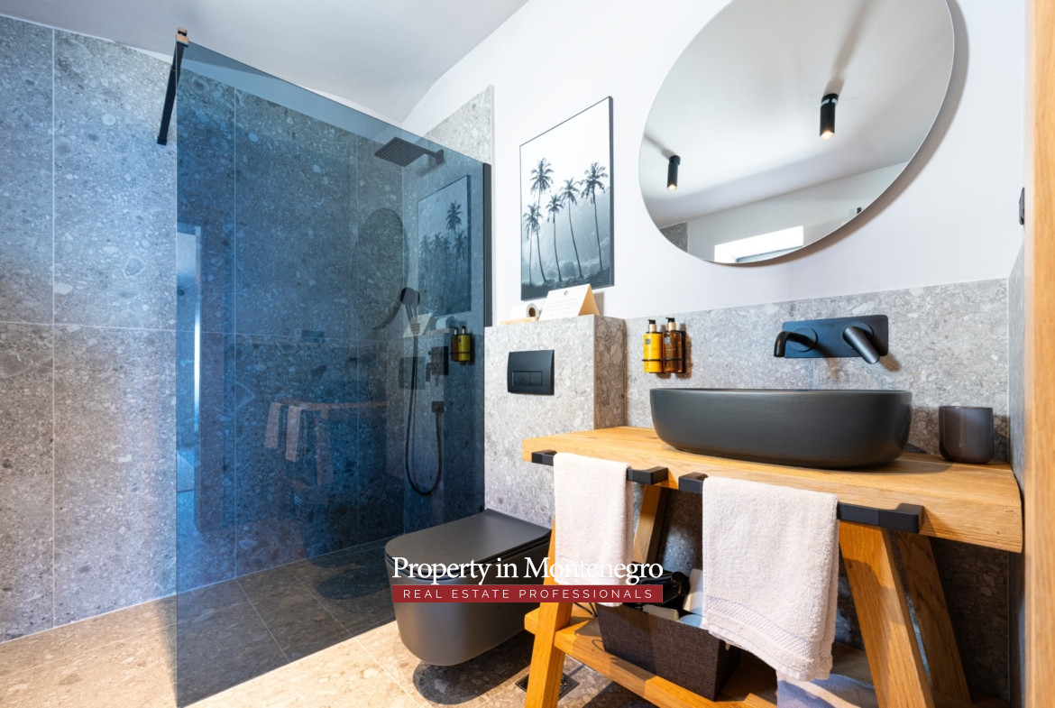 23 luxury renovated stone villa Drobni Pijesak