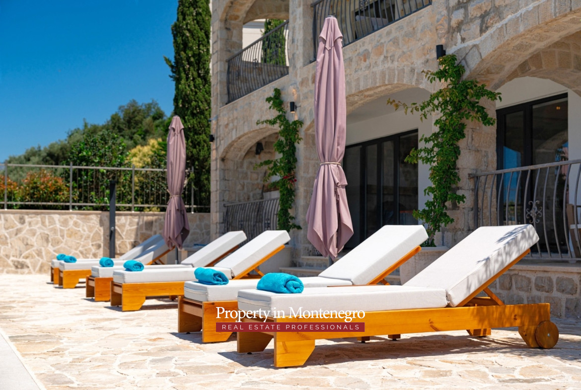 36 luxury renovated stone villa Drobni Pijesak