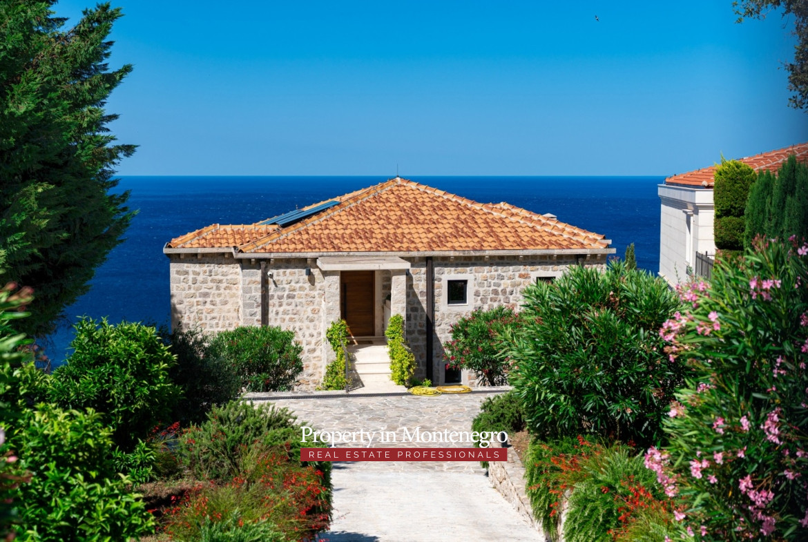 40 luxury renovated stone villa Drobni Pijesak