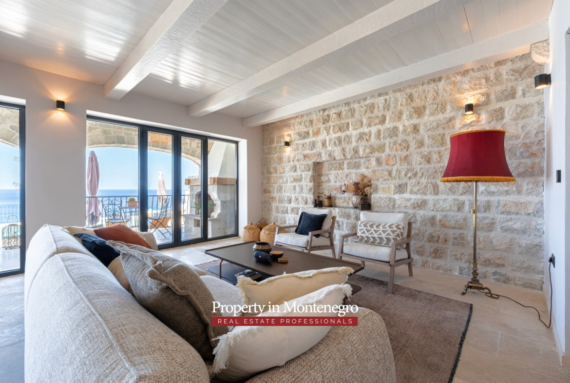6 luxury renovated stone villa Drobni Pijesak