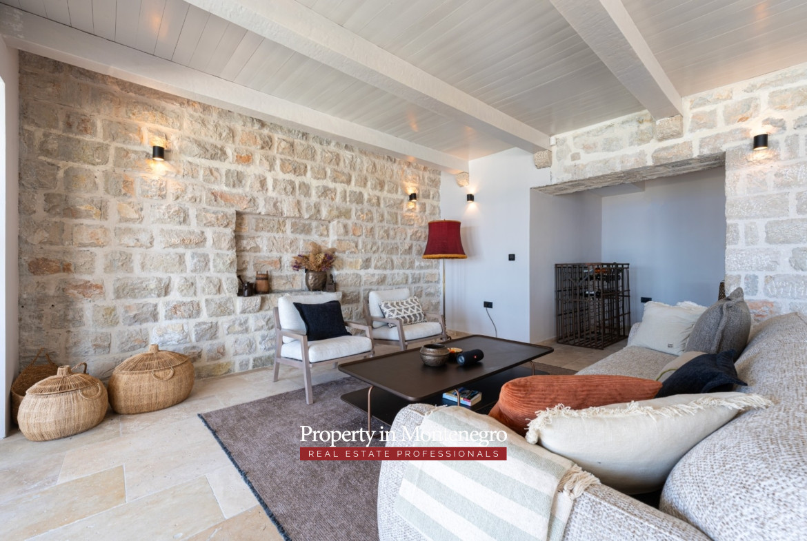8 luxury renovated stone villa Drobni Pijesak