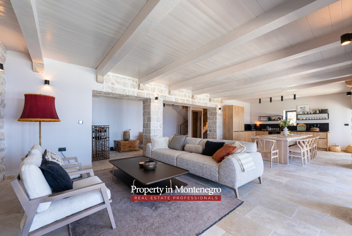 8a luxury renovated stone villa Drobni Pijesak