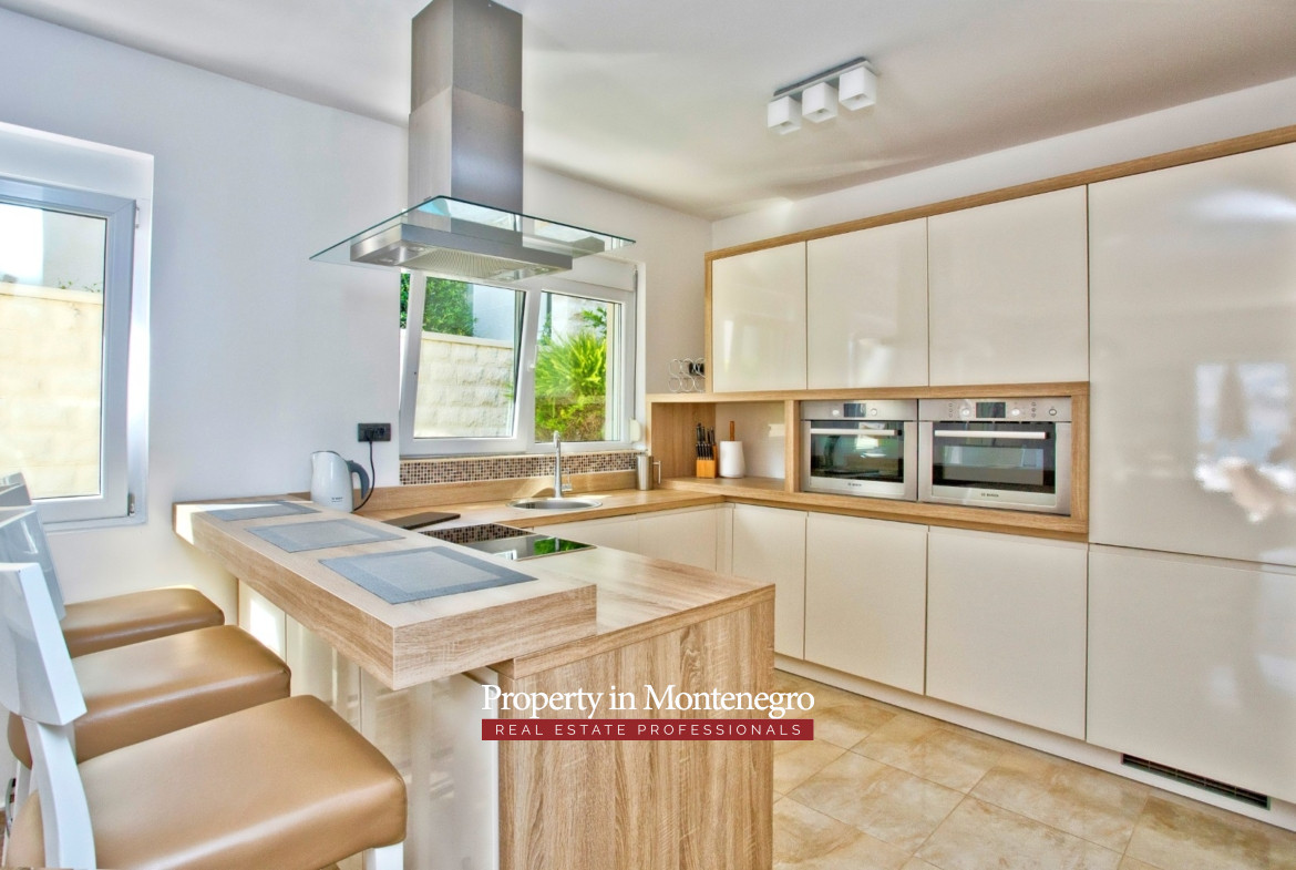 10 waterfront house Muo