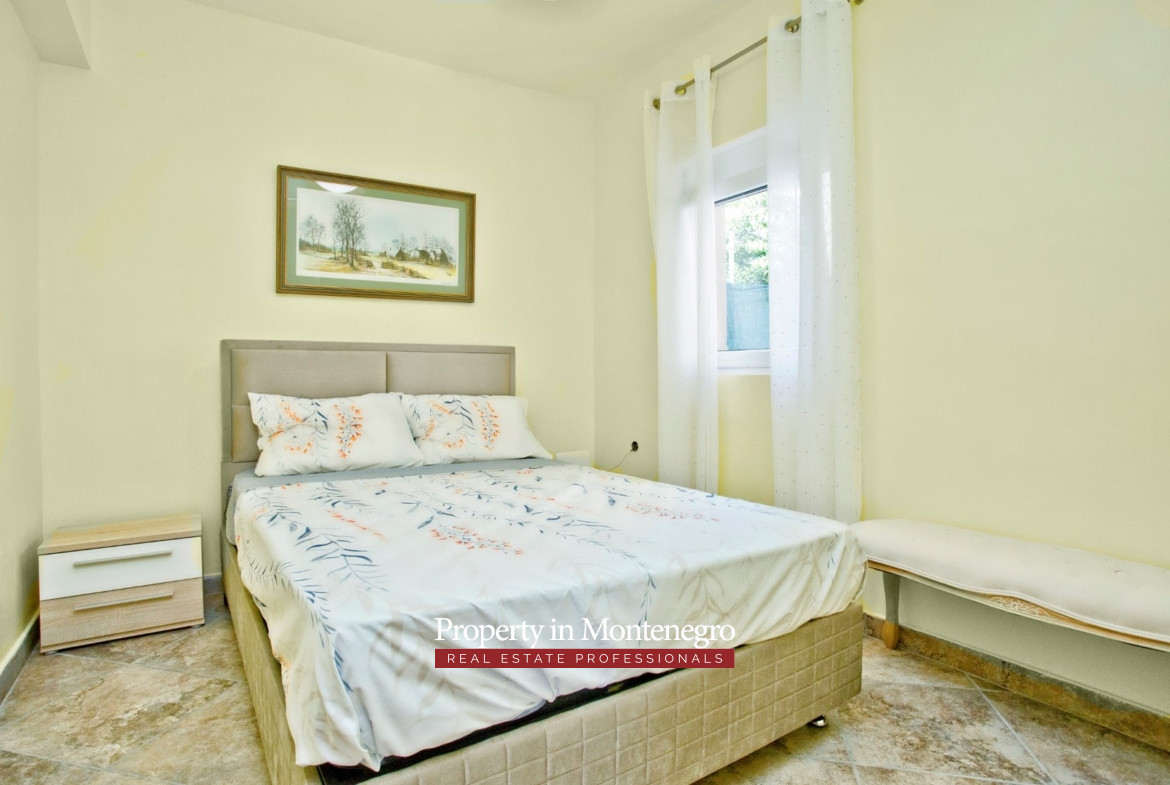12 waterfront house Muo