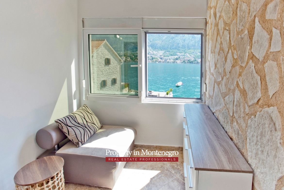 15 waterfront house Muo