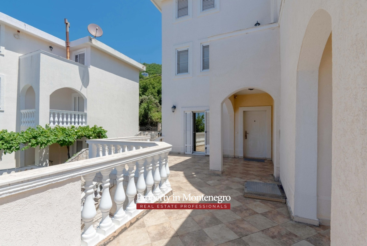 25 villa near the sea, Dobre Vode, Bar