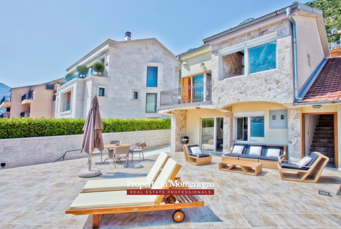 4 waterfront house Muo