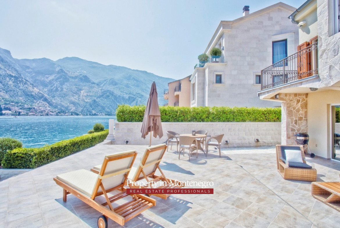 5 waterfront house Muo