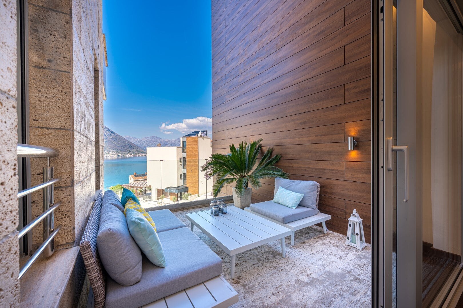 Apartmetn in Dobrota 8