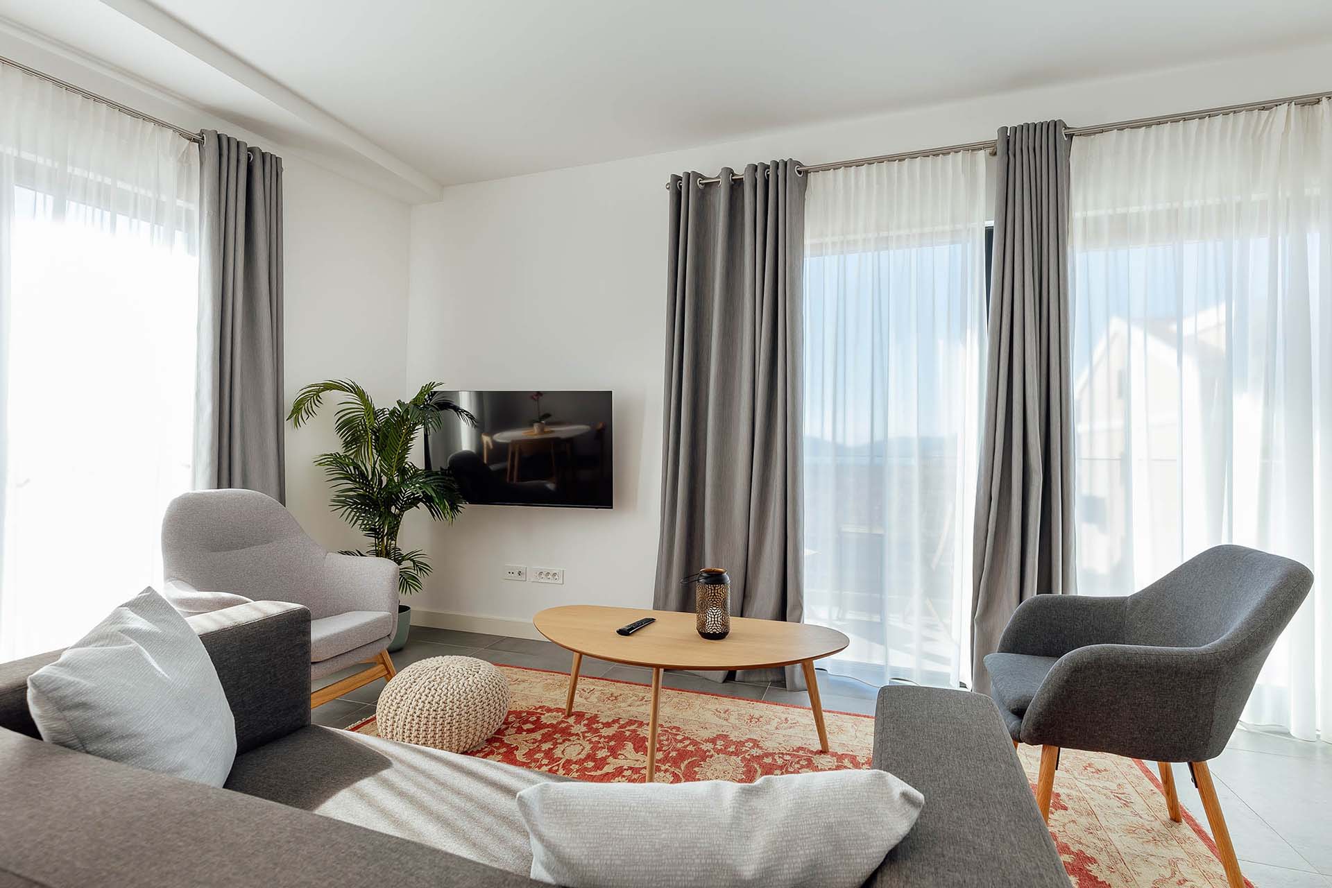 8 - luxury one bedroom apartment with a garage