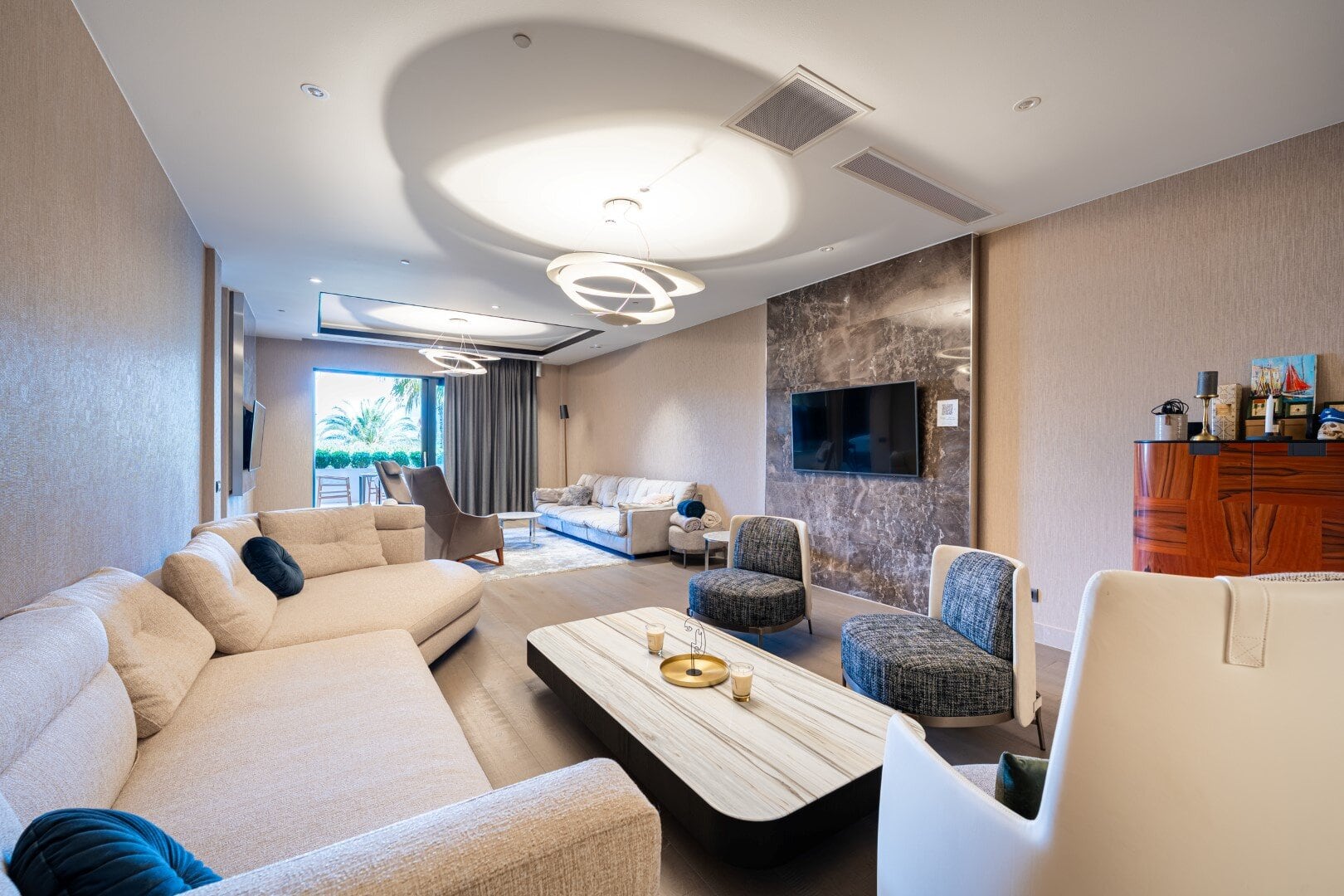 Luxury 2 bed apartment in Tivat 7