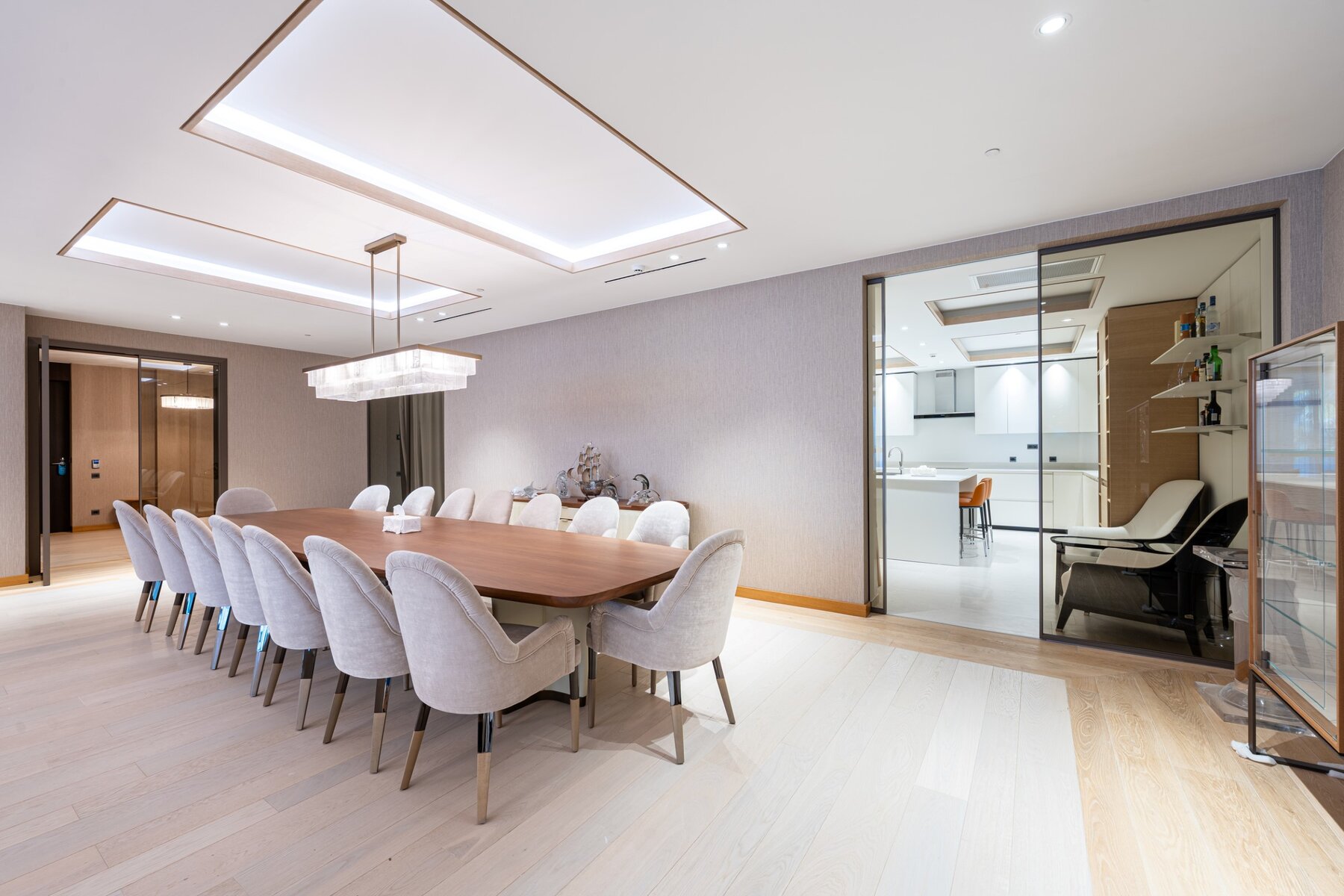 Luxury 5 bed apartment in Tivat 11