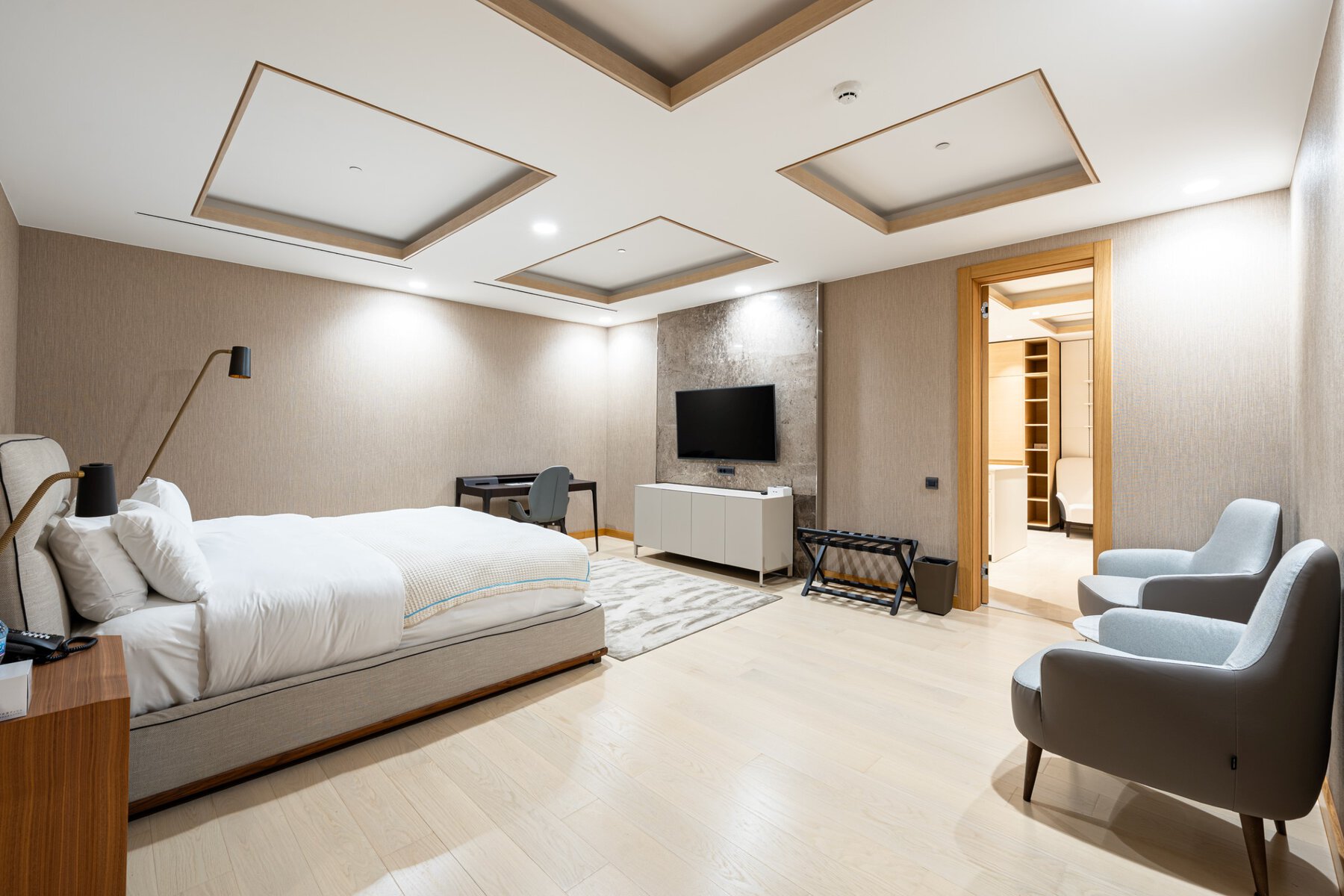 Luxury 5 bed apartment in Tivat 18