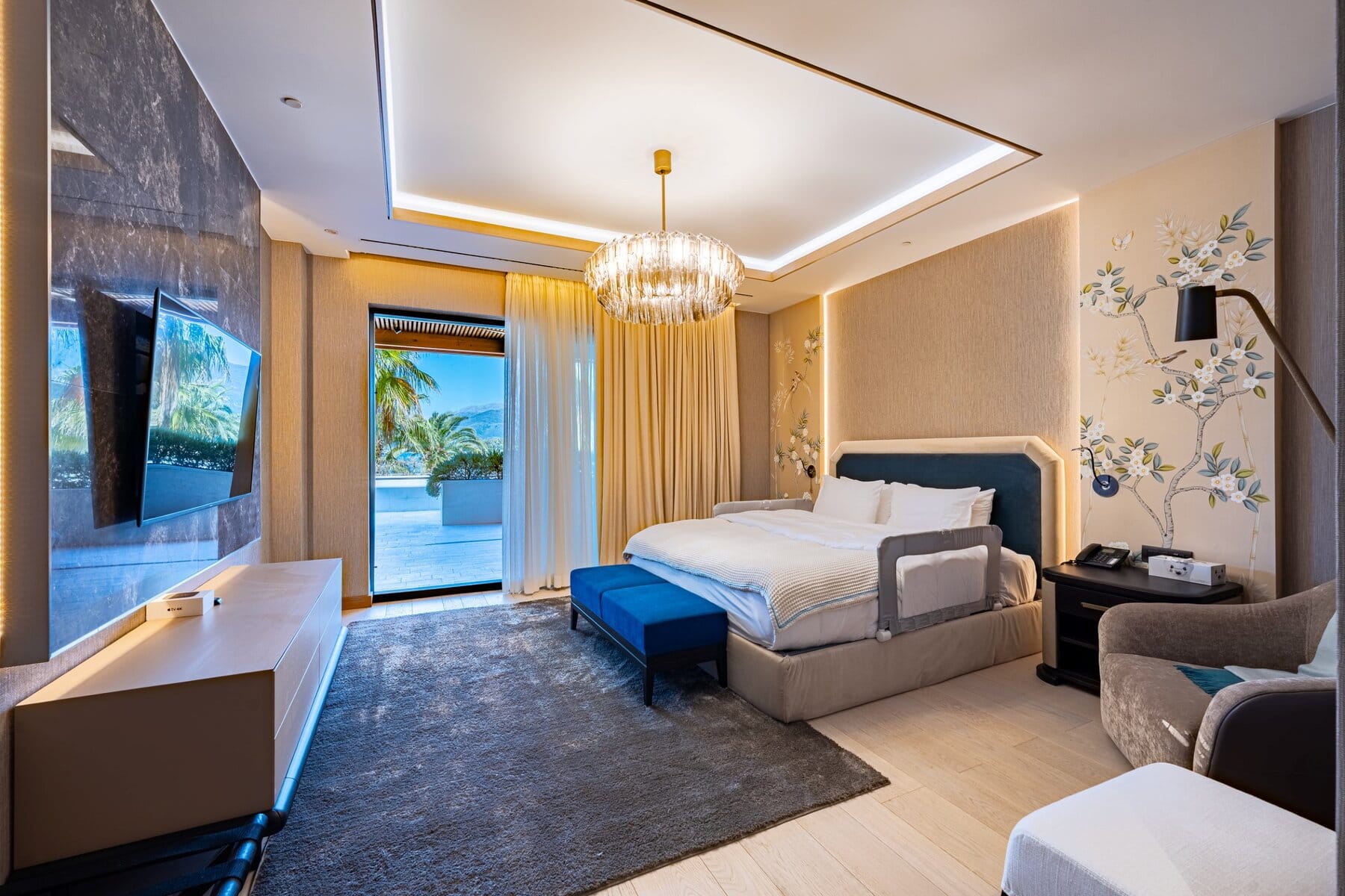 Luxury 5 bed apartment in Tivat 40