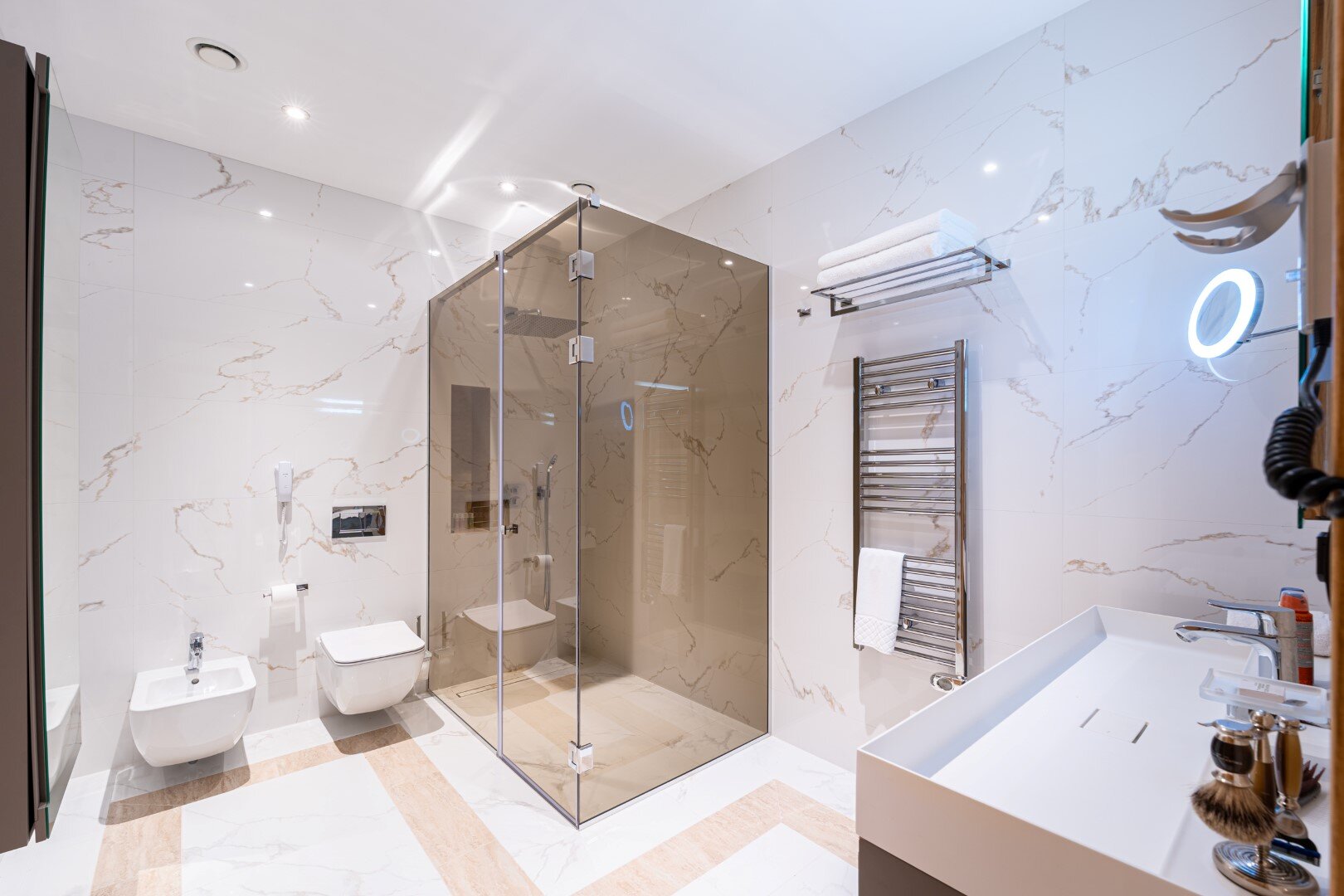 Luxury 5 bed apartment in Tivat 56